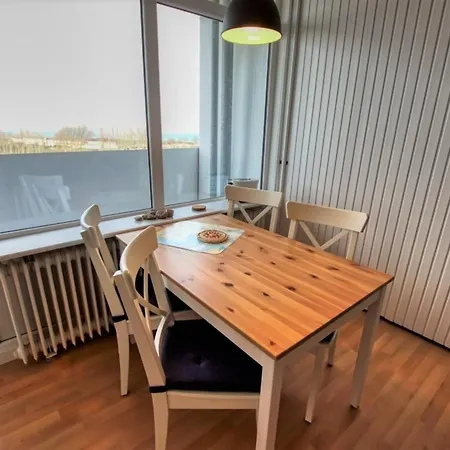 - Haus B, App 0b0610